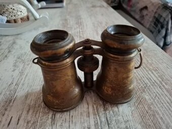 Prodám staré mosazné divadelní kukátko