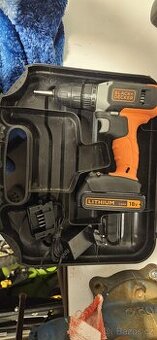Black and Decker aku vrtacka a sroubovak
