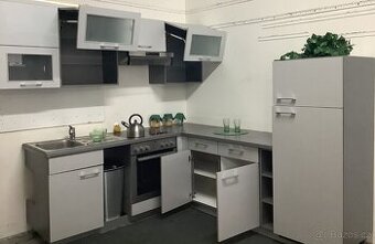 Šedá kuchyně LUNARA