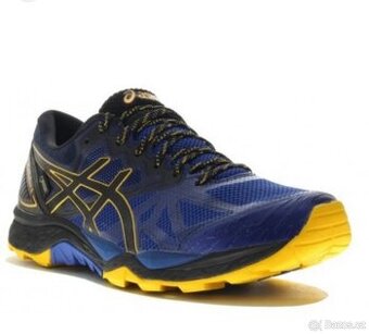 Nové asics Fujitrabuco goretex 46,5 29,5cm