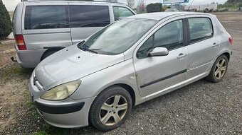 Peugeot 307, 2004, 2.0, 79 kW na náhradní díly