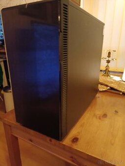 Intel core i7, HDD 256 GB a 1,8 TB