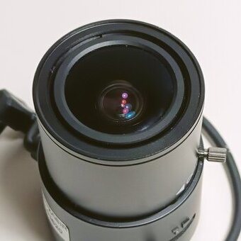 MEGAPIXEL objektiv pro 1/2" bezpečnostní kamery