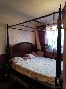 Postel s nebesy
