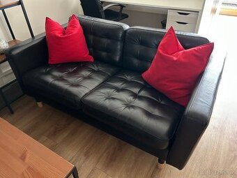 Kožená sedačka, křeslo a stůl - 1