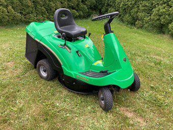 Zahradní traktor John Deere Sabre