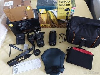 Nikon D3500 + 2 objektivy s příslušenství