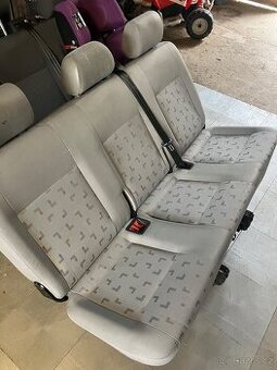 Trojsedačka (lavice) VW T5 zachovalá caravelle