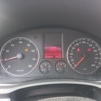 Vw Golf variant 1,6 mpi 75 kw