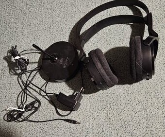Bezdrátová RF sluchátka SONY TMR-RF810R