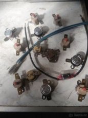 Pracovní termostaty a tepelné pojistky pro topení z kamene - 1