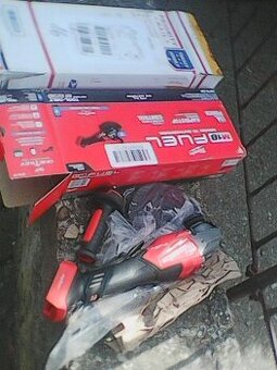 Milwaukee M18 3672-20 aku flexa 150 mm úhlová bruska