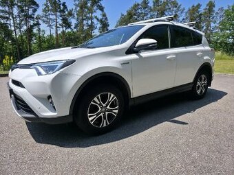 Toyota Rav4 Hybrid-Benzín 2.5
