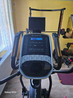Eliptický trenažer NordicTrack C7.5