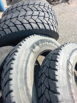 pneu 11,00-20 Michelin stavební
