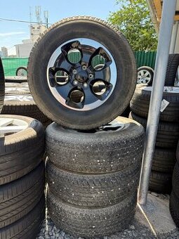 255/70/18 originální sada JEEP