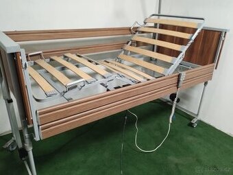 Polohovací elektrická postel OTTO BOCK v záruce