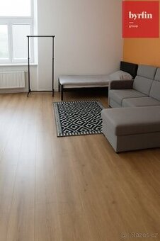 Moderní 1+kk s přístupem do zahrady – bydlení v srdci Ostrav