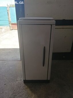 Smaltovaná kamna s litinovou deskou