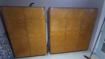 Starožitné skříně z ořechového dřeva za odvoz