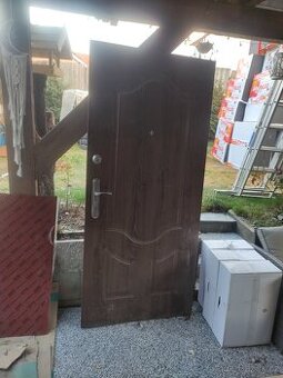 Vchodové dveře