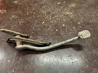 Predám orig. brzdová páka s držiakom JAWA 250/353 kývačka