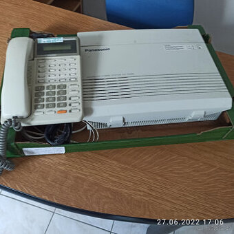 pobočková ústředna KX-TA308(616) s telefonem