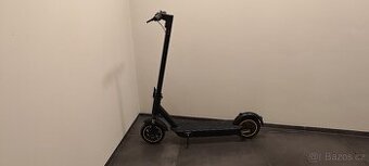 Elektrokoloběžka KickScooter Max  G30P/G30