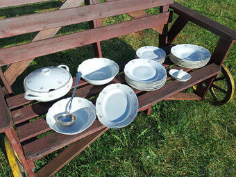 porcelánový servis