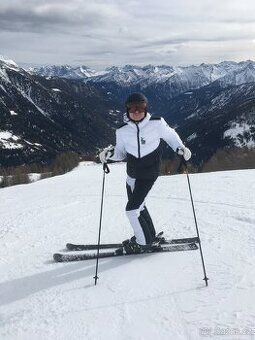 Lyžařská souprava Head World Cup Rebels Star.