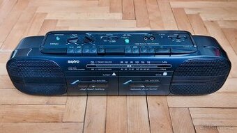 Boombox Sanyo MW 708F - mimořádně zachovalý stav