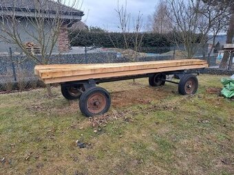 Maringotka, pojízdný včelín, vůz