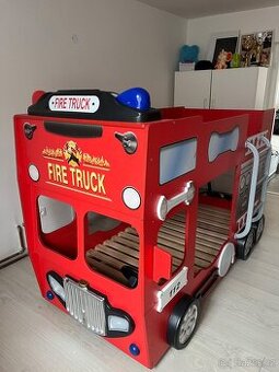 Dětská patrová postel hasiči