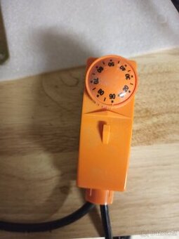 Prodám přiložný termostat