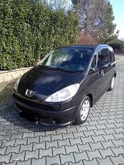 Peugeot 1007 1.4i, 65 kW, najeto 101000 km