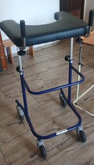 Zdravotní pomůcky, polohovací postel