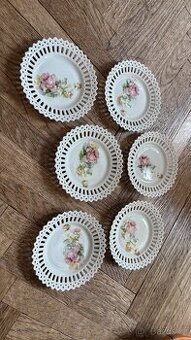 Porcelánové talířky s krajkovým okrajem (6 ks)