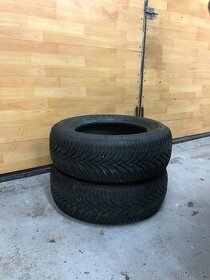 Zimní pneu 215/65 R16