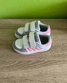 Dětské boty Adidas 25