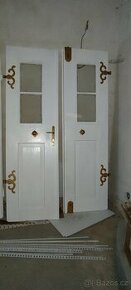 dvoukřídlé vnitřní dveře, stáří 150 let.Rozměr výška 218 cm,