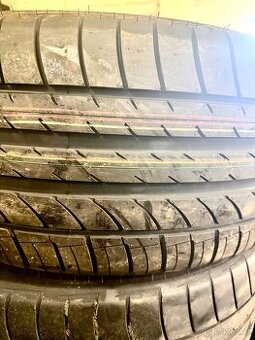 275/40 R22 108Y Dunlop SP Quattro DOT1317 - 1