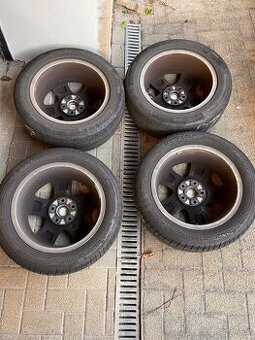 Použitá kola s diskami na Octavii 2 205/55 R16
