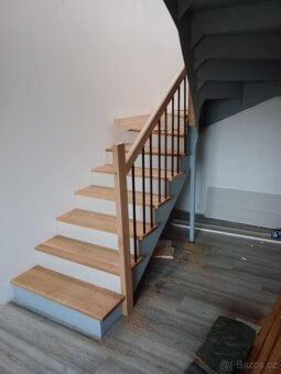 schody nášlapy podstupně zábradlí