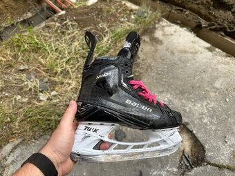 Brusle Bauer Supreme Mach