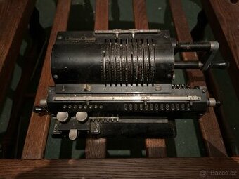 Starožitná kalkulačka Original Odhner M602 No5 1922-27