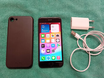 Apple Iphone SE - 64GB, baterie 100%, TOP STAV