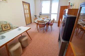 Prodej bytu 3+1, 73 m² – Vsetín-Sychrov, 6. patro, lodžie