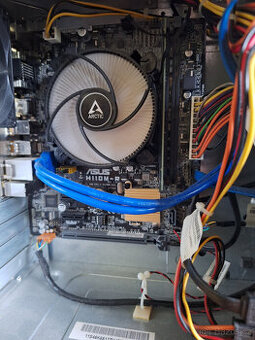 PC v case Lenovo - i5