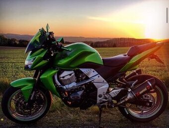 KAWASAKI Z 750 AKRAPOVIC