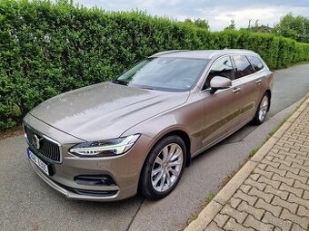 2.0B4, 2021, 67500km, Momentum PRO